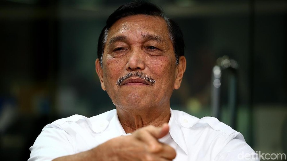 Luhut Pandjaitan Dorong Generasi Muda Indonesia Bekerja di Luar Negeri:  Investasi Masa Depan Bangsa