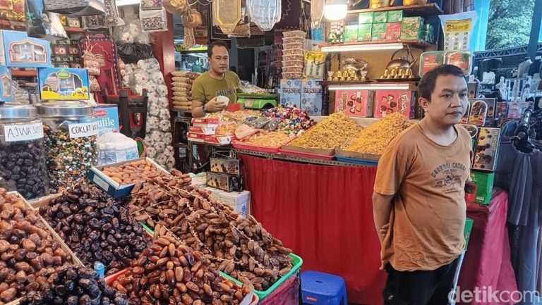 Panen Raya Kurma Tanah Abang: Omzet Melesat Tiga Kali Lipat Jelang Ramadan
