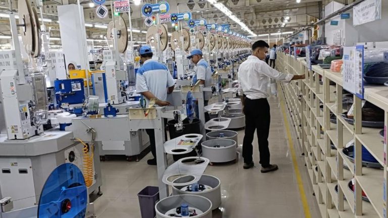 Indeks Kepercayaan Industri (IKI) Maret 2025: Ekspansi Tertahan, Pasar Domestik Jadi Kunci