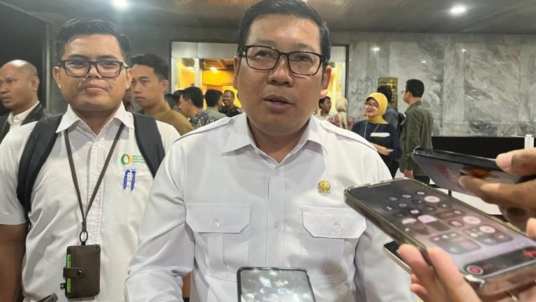 Bapanas Siap Salurkan Bantuan Beras untuk Korban Banjir Jabodetabek