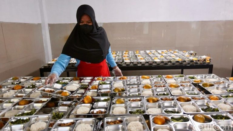 Dua Juta Warga Nikmati Makan Bergizi Gratis hingga Maret 2025: APBN Rp701,5 Miliar Terserap