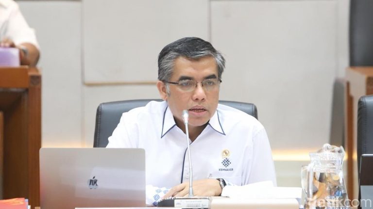 Prabowo Sebut BHR Ojol Capai Rp1 Juta, Menaker Jelaskan Mekanisme Perhitungan Prabowo Sebut BHR Ojol Capai Rp1 Juta, Menaker Jelaskan Mekanisme Perhitungan