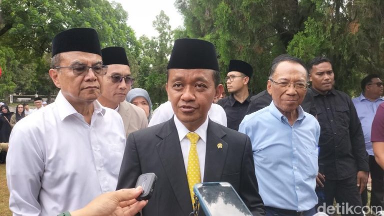 Bahlil Lahadalia Pastikan Stok BBM dan LPG Aman Jelang Lebaran di Baubau