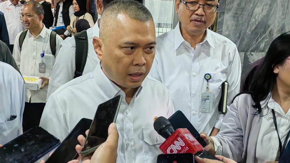 Ancaman Mogok Nasional Sopir Truk: SKB Larangan Angkut Lebaran 2025 Picu Kemelut Logistik dan Politik