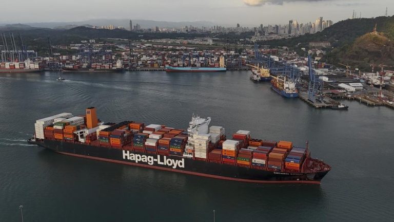 Amarah Beijing: Penjualan Aset Pelabuhan Panama ke AS Picu Ketegangan Geopolitik