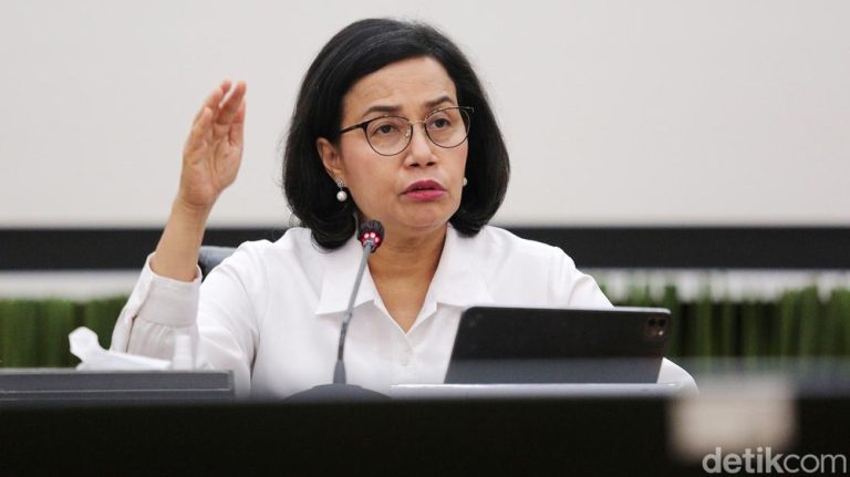Paket Kebijakan Pemerintah Jelang Lebaran: "Kado" dari Kabinet Prabowo untuk Rakyat Paket Kebijakan Pemerintah Jelang Lebaran: "Kado" dari Kabinet Prabowo untuk Rakyat