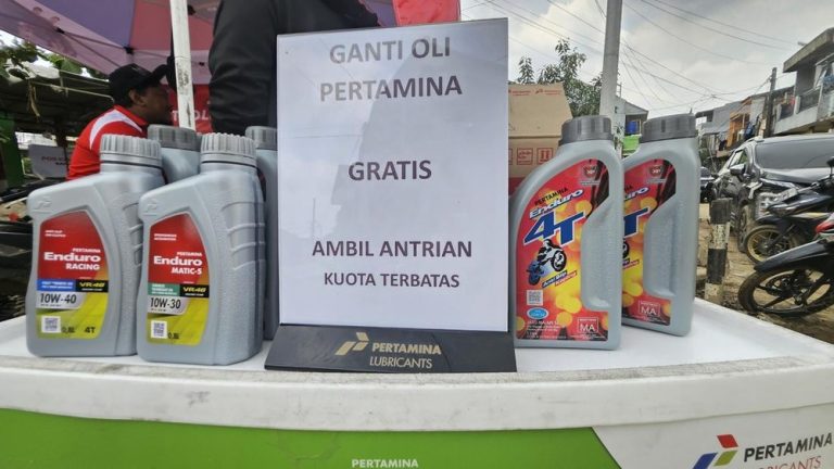 Pertamina Berikan Bantuan Ganti Oli Gratis dan Bantuan Lainnya untuk Korban Banjir Jabodetabek