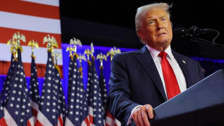Kebijakan Proteksionis Trump: Guncangan di Pasar Global dan Bayang-bayang Resesi
