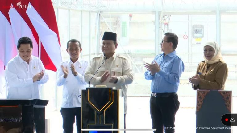 Presiden Prabowo Resmikan Pabrik Pengolahan Emas Freeport:  Hilirisasi dan Angka Keberuntungan