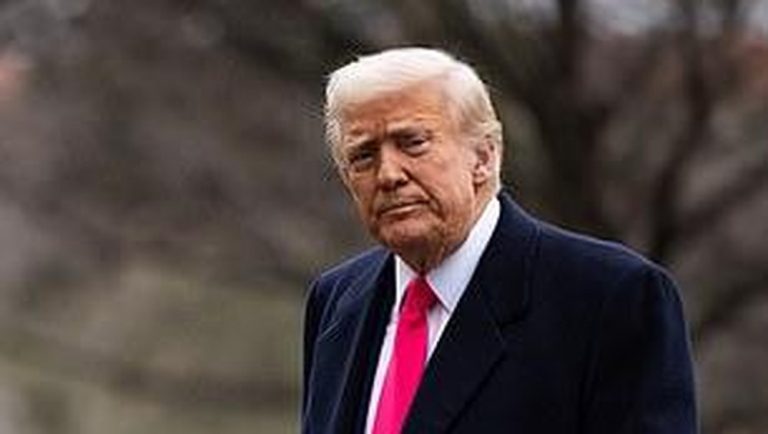 Trump Mengayunkan Tongkat Damai, Namun Tarif Impor Tetap Menjadi Ancaman