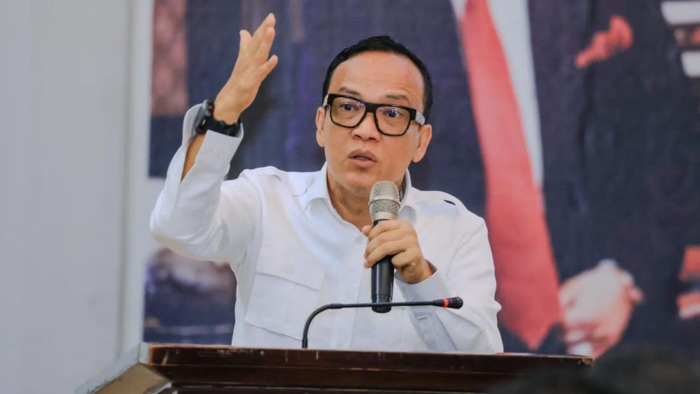 Banjir Menggeser Prioritas: Pengumuman THR Swasta Ditunda, Pemerintah Utamakan Empati