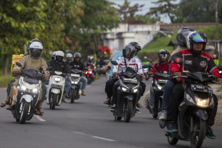 Arus Balik Lebaran di Pantura Indramayu: Lancar, Namun Tetap Membutuhkan Kewaspadaan