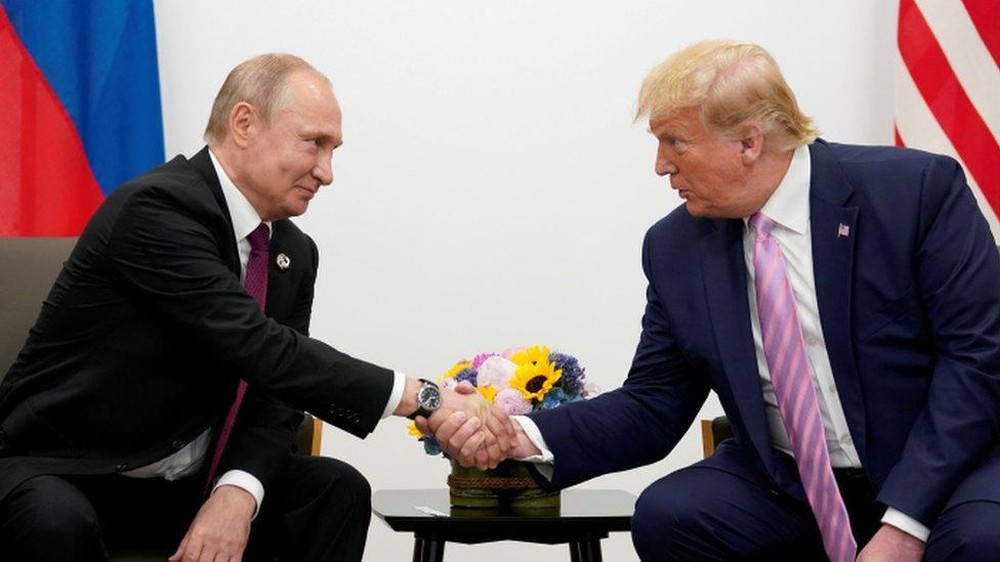 Rusia Lolos dari Tarif Balasan Trump: Sanksi Eksisting Jadi Alasan Utama