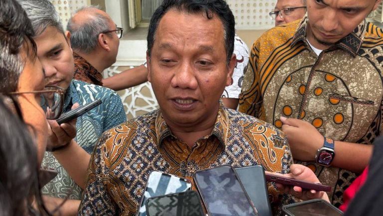 Huayou Gantikan LG dalam Proyek Baterai Mobil Listrik Rp 164 Triliun:  Komitmen Pemerintah Fasilitasi Investasi Asing