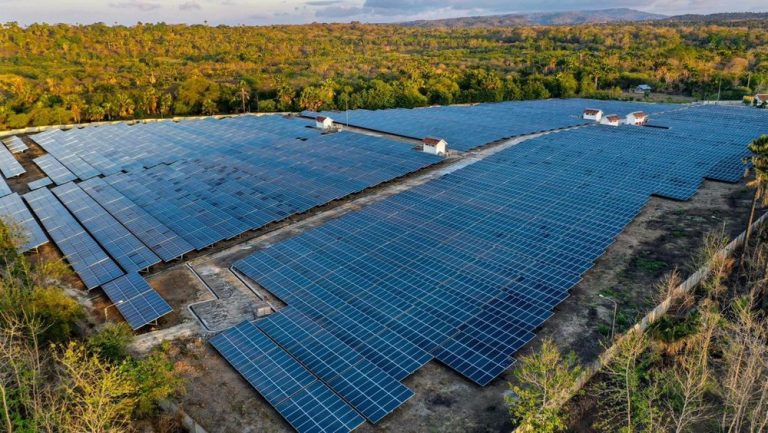 Dorongan Bisnis Indonesia untuk Akselerasi Transisi Energi Terbarukan Menuju 2035