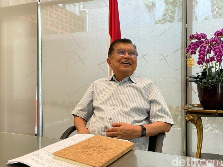 Indonesia dan Tarif Impor Balasan AS: Jusuf Kalla Sarankan Negosiasi, Bukan Retaliasi