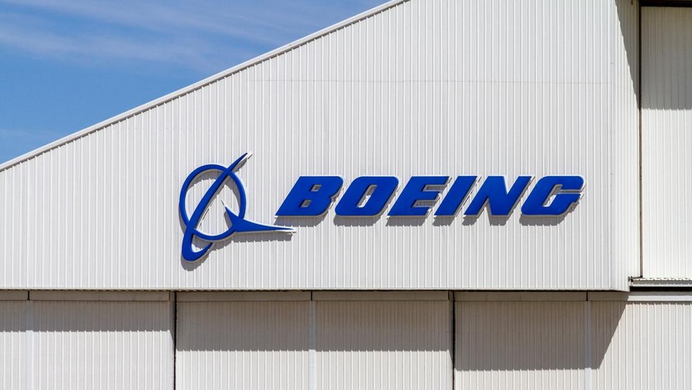 Boeing Terpuruk: Antara Kecelakaan Fatal, Perang Dagang, dan Bayang-Bayang Kerugian Miliar Dolar