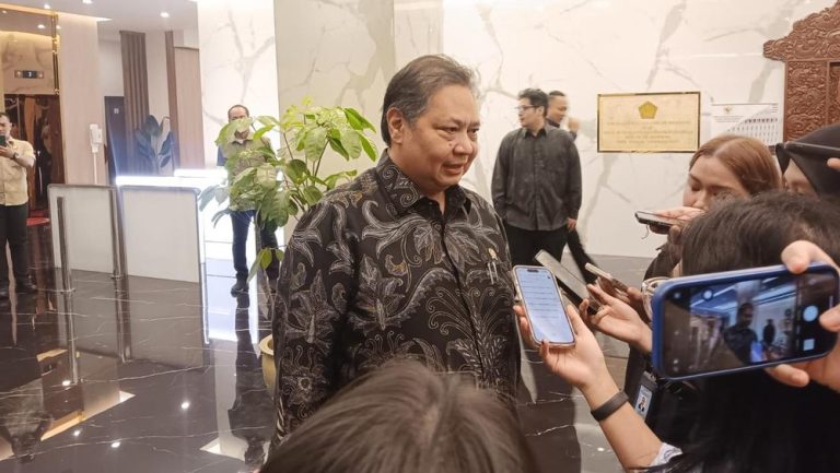 Indonesia Berpacu dengan Waktu: 60 Hari Mengawal Negosiasi Tarif Impor dengan AS