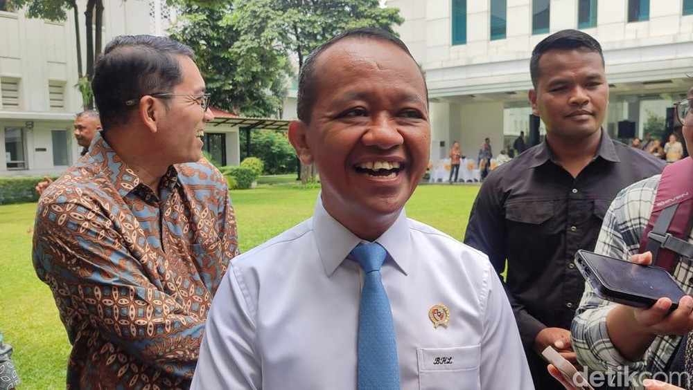 Strategi Indonesia Hadapi Ancaman Tarif Impor AS 32%: Menggeser Impor, Bukan Menambahnya