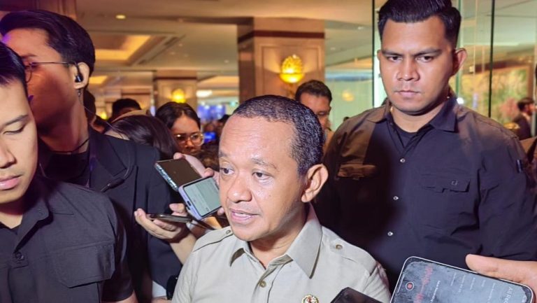 Bahlil Lahadalia Pacu Transisi Energi Bersih di Maluku: Proyek PLTP 40 MW Jadi Kunci