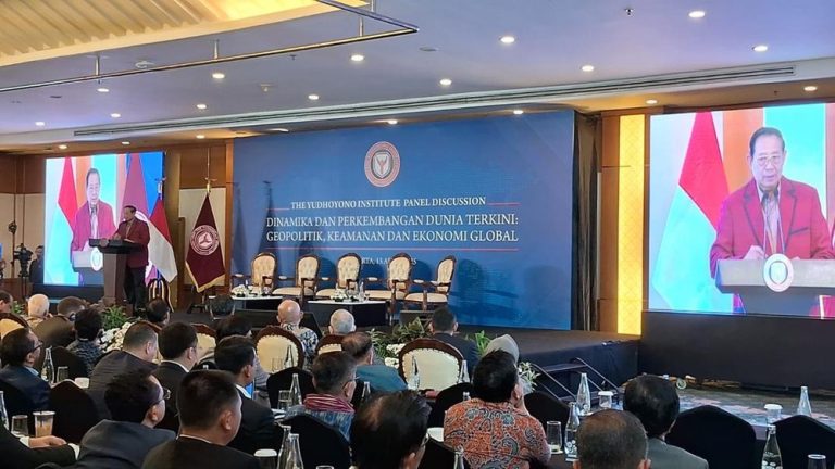 Eskalasi Perang Dagang AS-China: SBY Ingatkan Dunia pada Bekas Luka Krisis 2008 dan Serukan Diplomasi Aktif Eskalasi Perang Dagang AS-China: SBY Ingatkan Dunia pada Bekas Luka Krisis 2008 dan Serukan Diplomasi Aktif