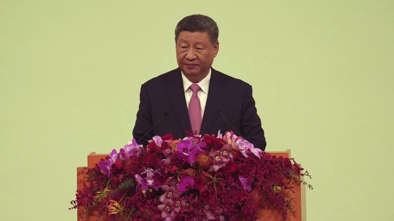 Eskalasi Perang Dagang: China Balas Dendam, Naikkan Tarif Impor Produk AS hingga 125%