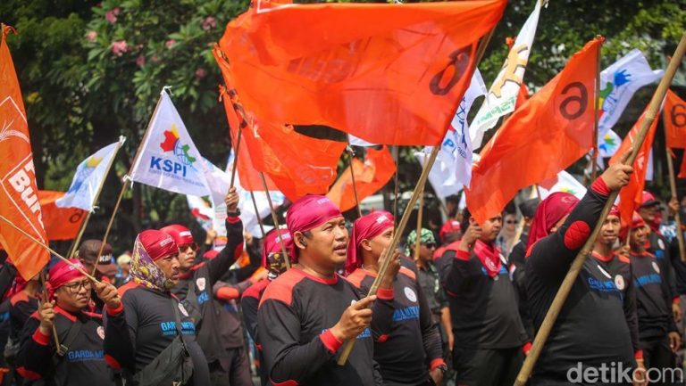 Enam Tuntutan Buruh Indonesia kepada Presiden Prabowo Subianto Jelang May Day 2025