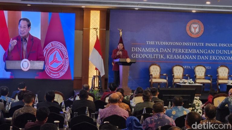 Di Tengah Keindahan Alam, SBY Khawatirkan Dampak Perang Tarif Trump terhadap Indonesia