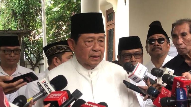 Eskalasi Perang Dagang AS-China: SBY Ungkap Kekhawatiran atas Dampak Global dan Imbauan kepada Pemerintah Indonesia