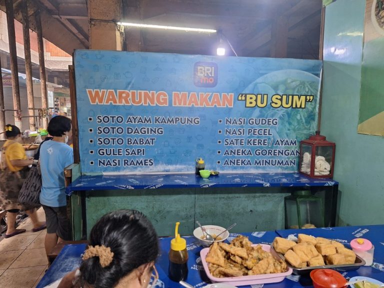 Warung Bu Sum: Legenda Kuliner Beringharjo yang Berkembang Pesat Berkat Sentuhan BRI