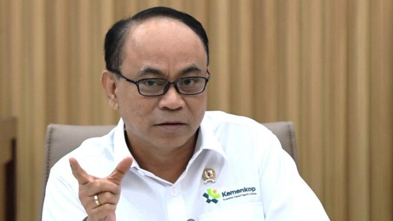 Pemerintah Bidik Era Baru Ekonomi Desa Lewat Koperasi Merah Putih: Janji Kesejahteraan dan Tantangan Implementasi