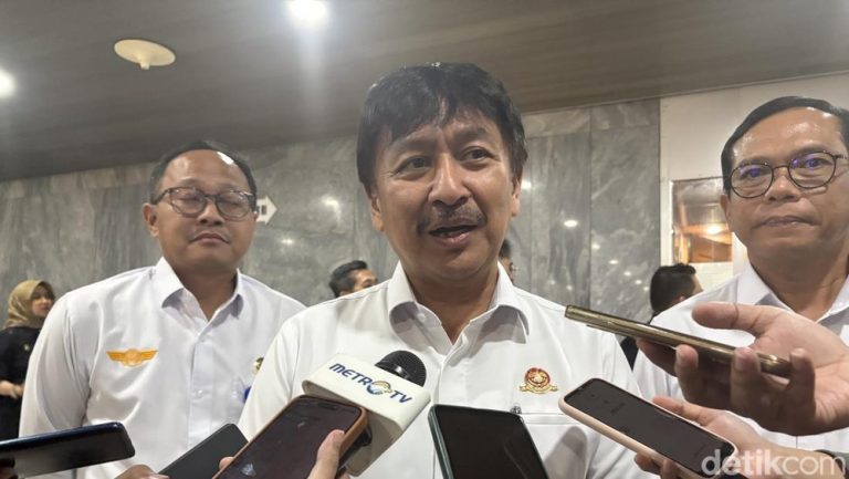 Keterlambatan Penerbangan Domestik Meningkat: Cuaca dan Infrastruktur Jadi Biang Kerok