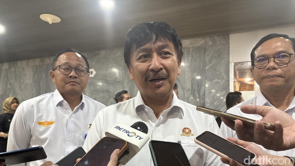 Keterlambatan Penerbangan Domestik Meningkat: Cuaca dan Infrastruktur Jadi Biang Kerok