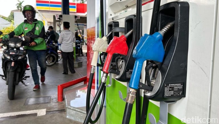 Pertamina Turunkan Harga BBM Non-Subsidi: Pertamax Lebih Murah Rp100 per Liter