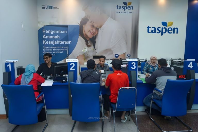 PT TASPEN Salurkan Gaji Ketiga Belas Pensiunan dan Penerima Tunjangan Mulai 2 Juni 2025 PT TASPEN Salurkan Gaji Ketiga Belas Pensiunan dan Penerima Tunjangan Mulai 2 Juni 2025