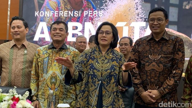 Respon Sri Mulyani Terhadap Gerakan Global Pemangkasan Suku Bunga Acuan