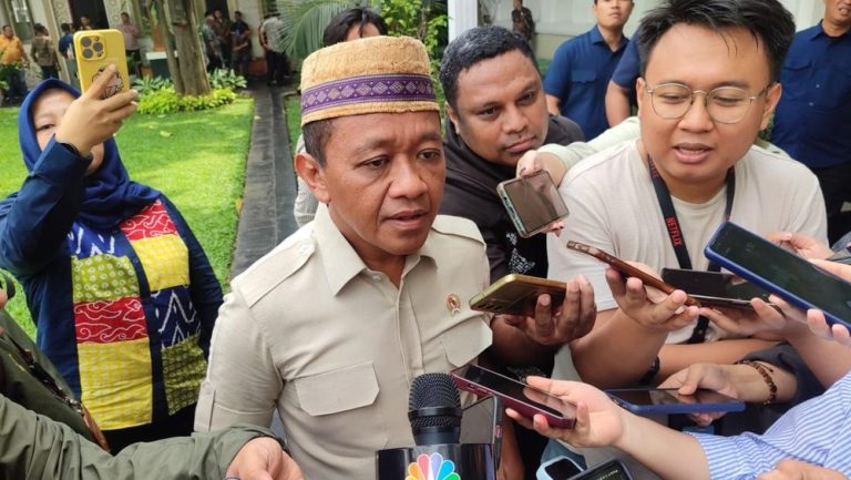 Indonesia Berencana Alihkan Impor BBM dari Singapura ke AS, Respon Tarif Trump?