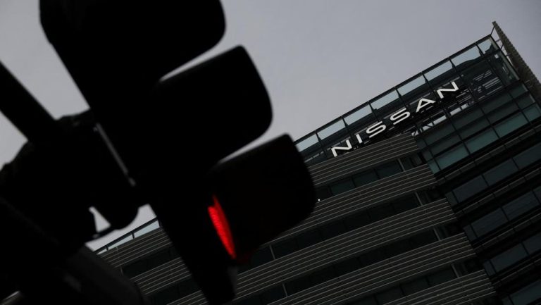 Raksasa Otomotif Nissan Terpukul: Rencana Penutupan Pabrik Massal Guncang Industri