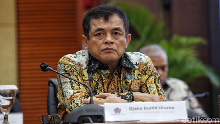 Dirjen Bea Cukai Djaka Budhi Utama Resmi Mundur dari TNI, Tugas Berat Menanti di Tengah Tekanan Penerimaan Negara