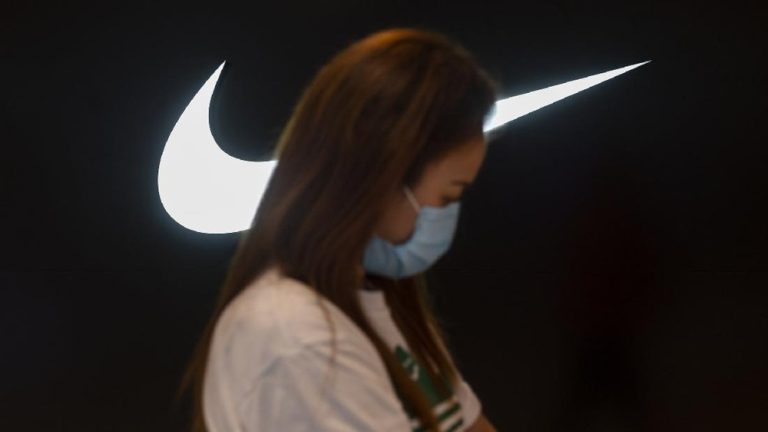 Nike Siap Naikkan Harga Produk, Imbas Tarif Impor AS dan Strategi Pasar