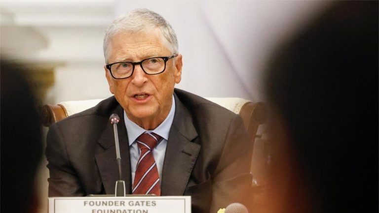 Bill Gates: Revolusi AI, Harapan Baru untuk Pendidikan, Kesehatan, dan Pertanian