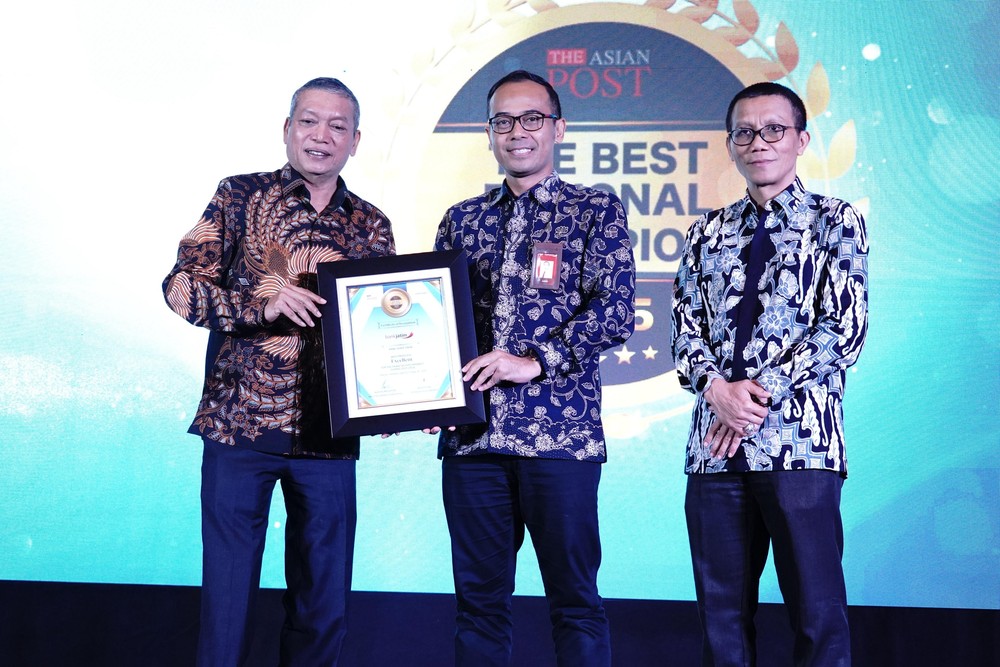 Bank Jatim Raih Predikat "Excellent" atas Kinerja Keuangan 2023-2024: Bukti Keunggulan di Tengah Dinamika Ekonomi Global