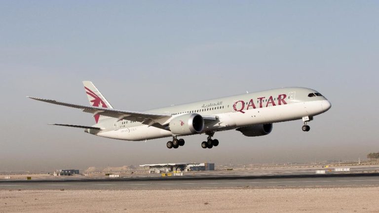 Kesepakatan Raksasa: Kunjungan Trump ke Qatar Berbuah Kontrak Pesawat Boeing Senilai Rp 1.681 Triliun