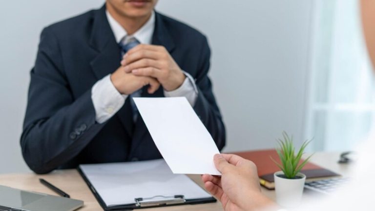 Pemerintah Perluas Jaring Pengaman Sosial: Korban PHK Terima 60% Gaji Selama Enam Bulan