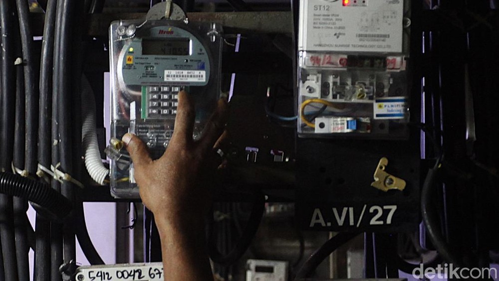 Pemerintah Tetapkan Tarif Listrik Tetap untuk Triwulan II 2025: Jaga Daya Beli dan Daya Saing Nasional