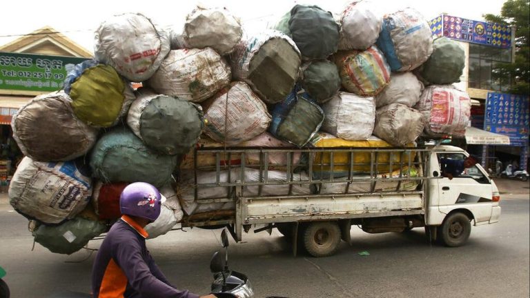 Operasi Penindakan Truk ODOL di Jawa Barat dan Riau Ditargetkan Juni 2025: Ancaman Pencabutan Izin Usaha Menanti Pelanggar