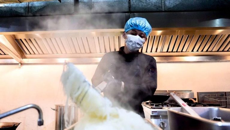 Program Makan Bergizi Gratis Berdayakan Warga Binaan Lapas Sukamiskin: Sebuah Kisah Sukses Pemberdayaan dan Reintegrasi Sosial