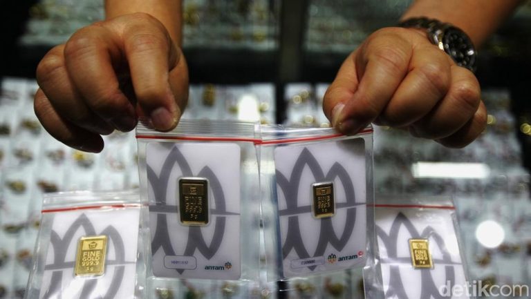 Emas Antam Menguat, Sentuh Rp1.938.000 per Gram
