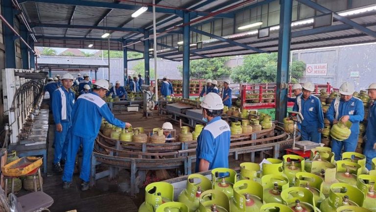 Pertamina Antisipasi Lonjakan Konsumsi LPG 3 Kg Jelang Idul Adha: Tambah Pasokan 7,4 Juta Tabung
